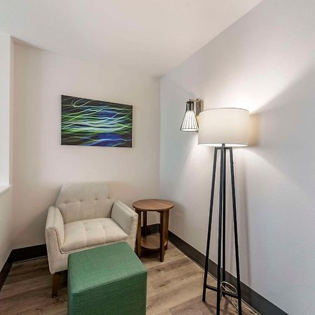 Comfort Suites Colorado Springs East - Medical Center Area Esterno foto