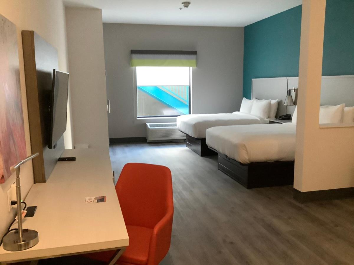 Comfort Suites Colorado Springs East - Medical Center Area Esterno foto