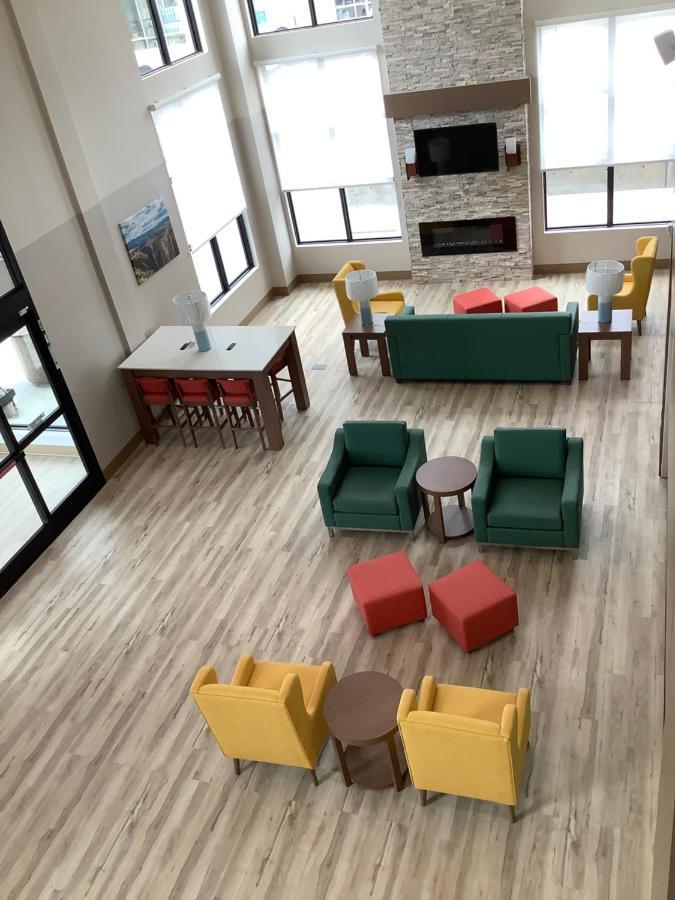 Comfort Suites Colorado Springs East - Medical Center Area Esterno foto