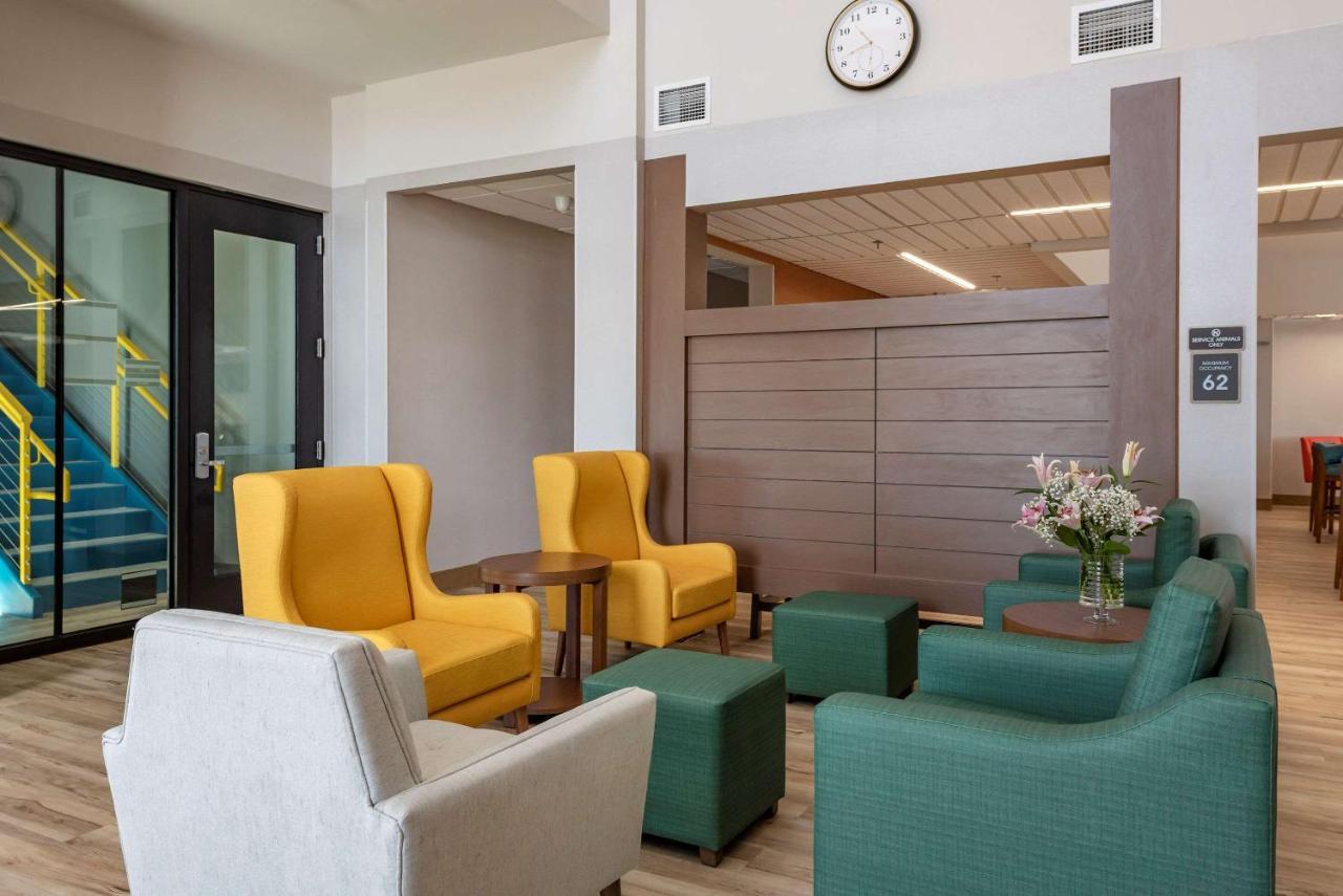 Comfort Suites Colorado Springs East - Medical Center Area Esterno foto