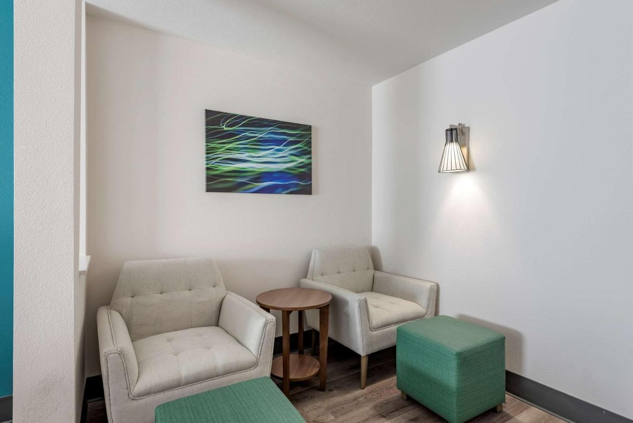 Comfort Suites Colorado Springs East - Medical Center Area Esterno foto