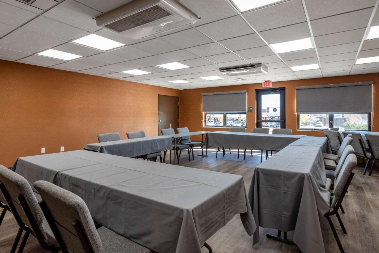 Comfort Suites Colorado Springs East - Medical Center Area Esterno foto