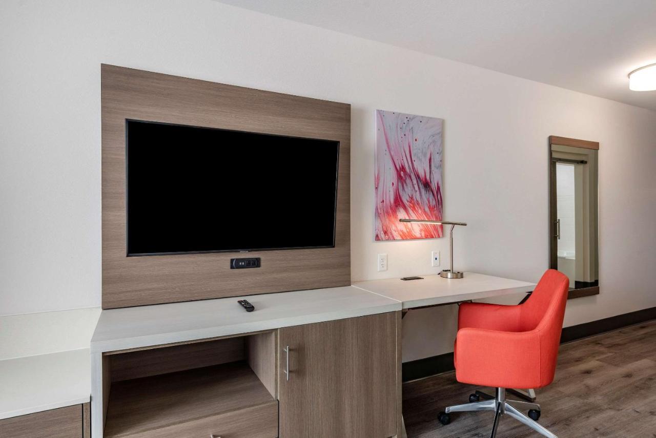 Comfort Suites Colorado Springs East - Medical Center Area Esterno foto