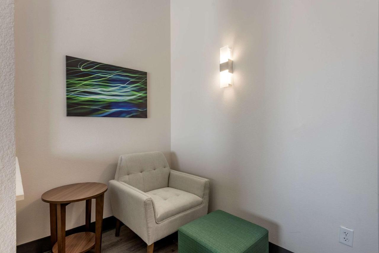Comfort Suites Colorado Springs East - Medical Center Area Esterno foto