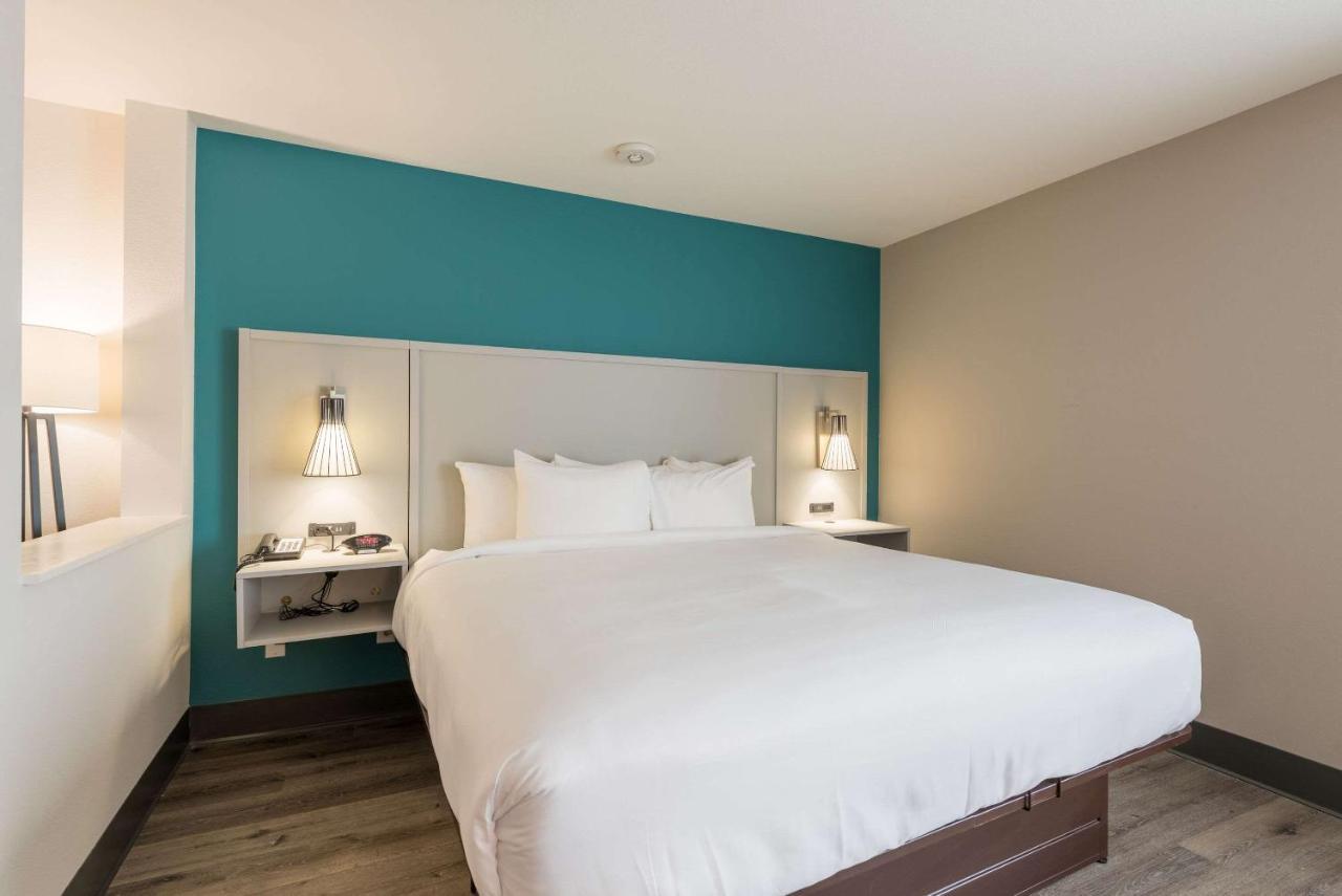 Comfort Suites Colorado Springs East - Medical Center Area Esterno foto