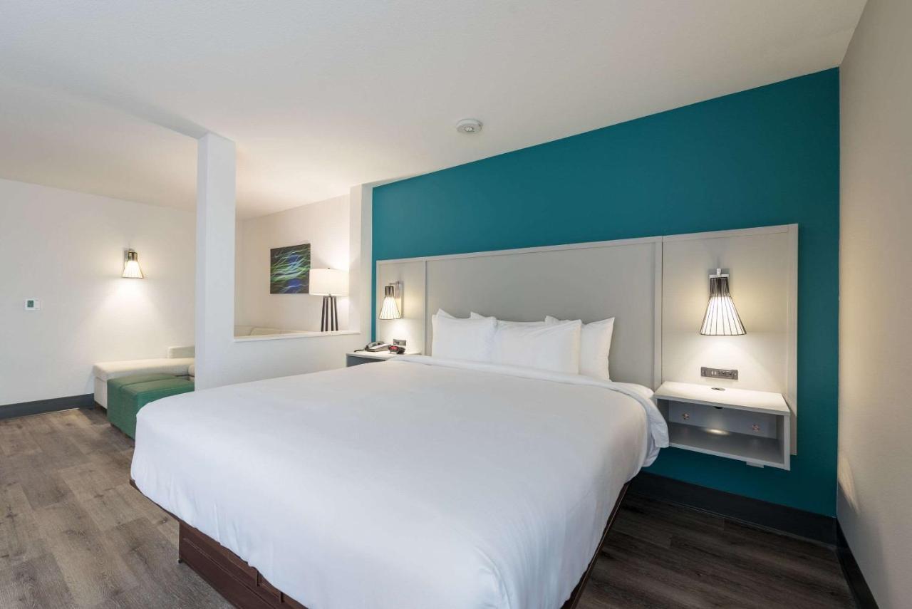 Comfort Suites Colorado Springs East - Medical Center Area Esterno foto
