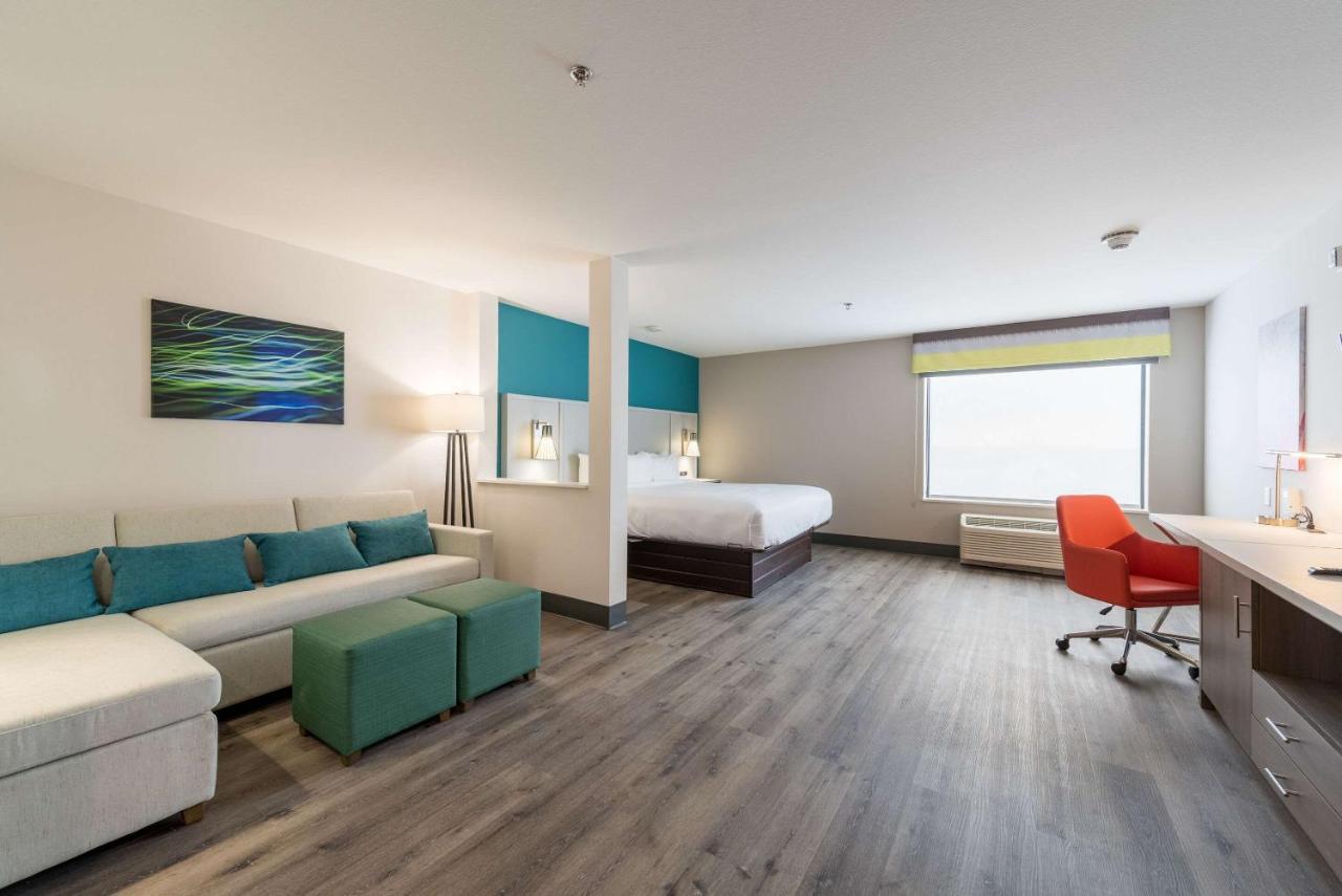 Comfort Suites Colorado Springs East - Medical Center Area Esterno foto