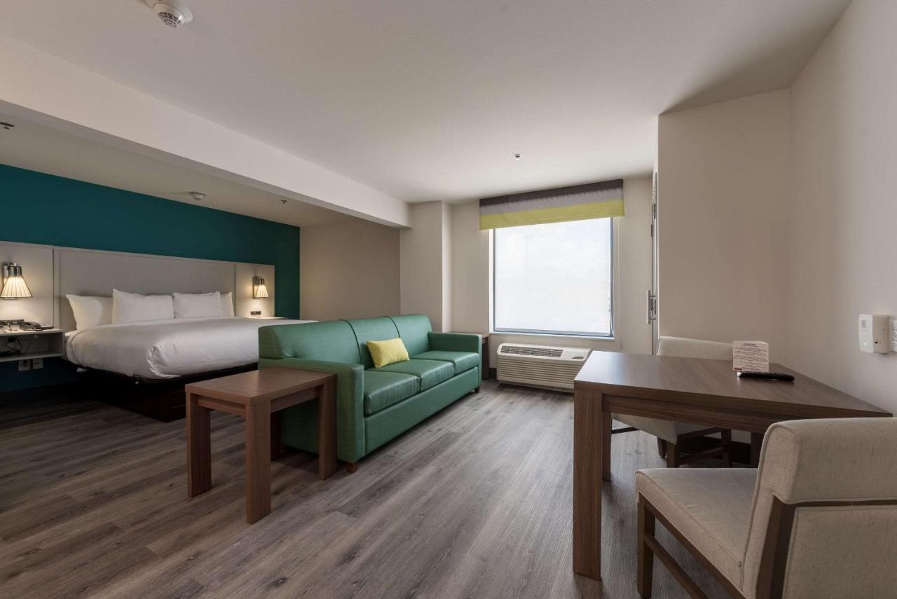 Comfort Suites Colorado Springs East - Medical Center Area Esterno foto