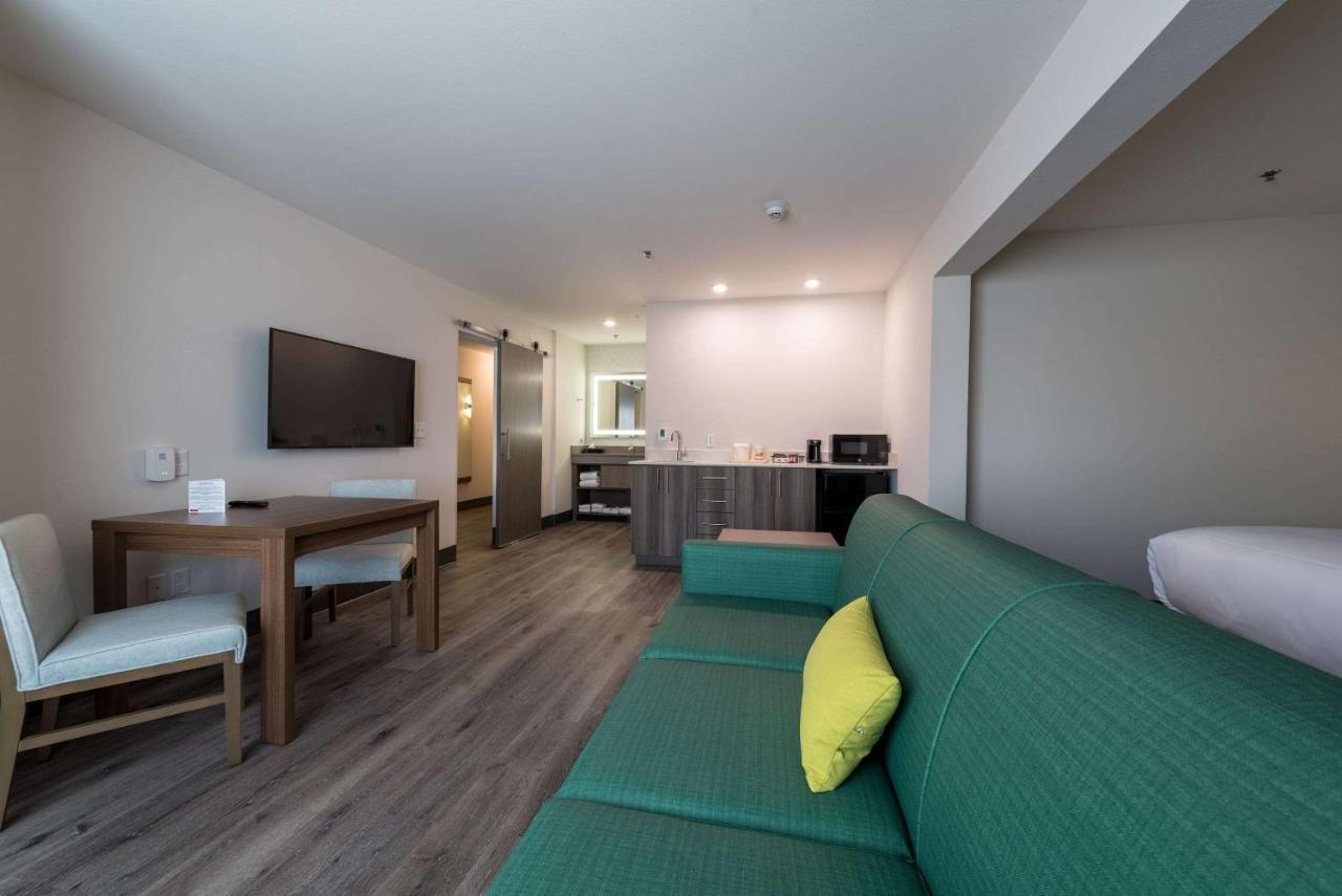 Comfort Suites Colorado Springs East - Medical Center Area Esterno foto