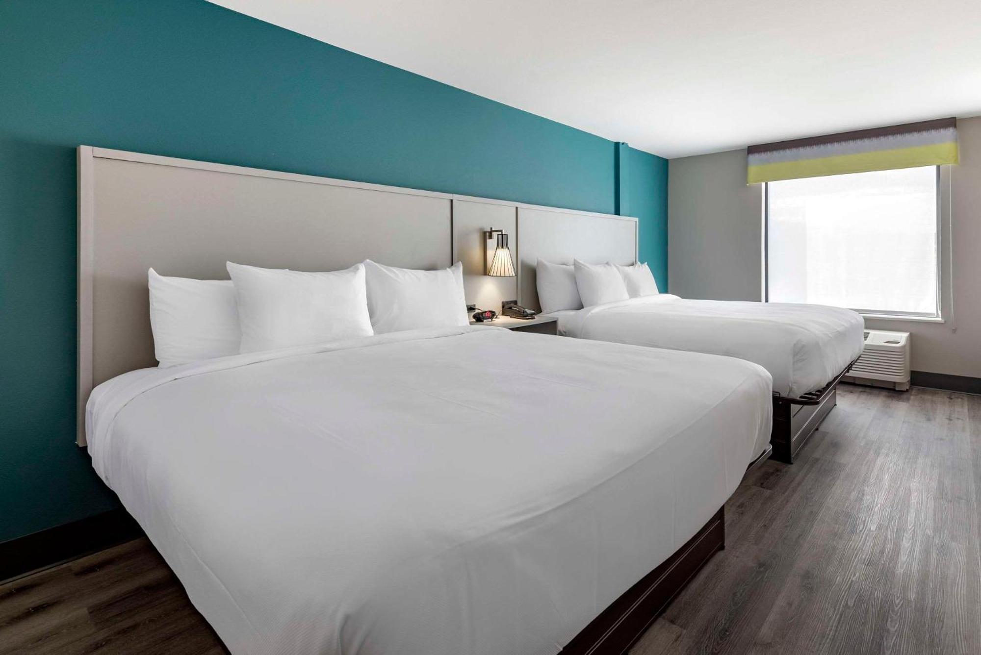Comfort Suites Colorado Springs East - Medical Center Area Esterno foto